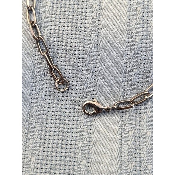 Spider Pendant Necklace 18" Chain – Gothic Style #StatementJewelry #Halloween - Picture 3 of 4